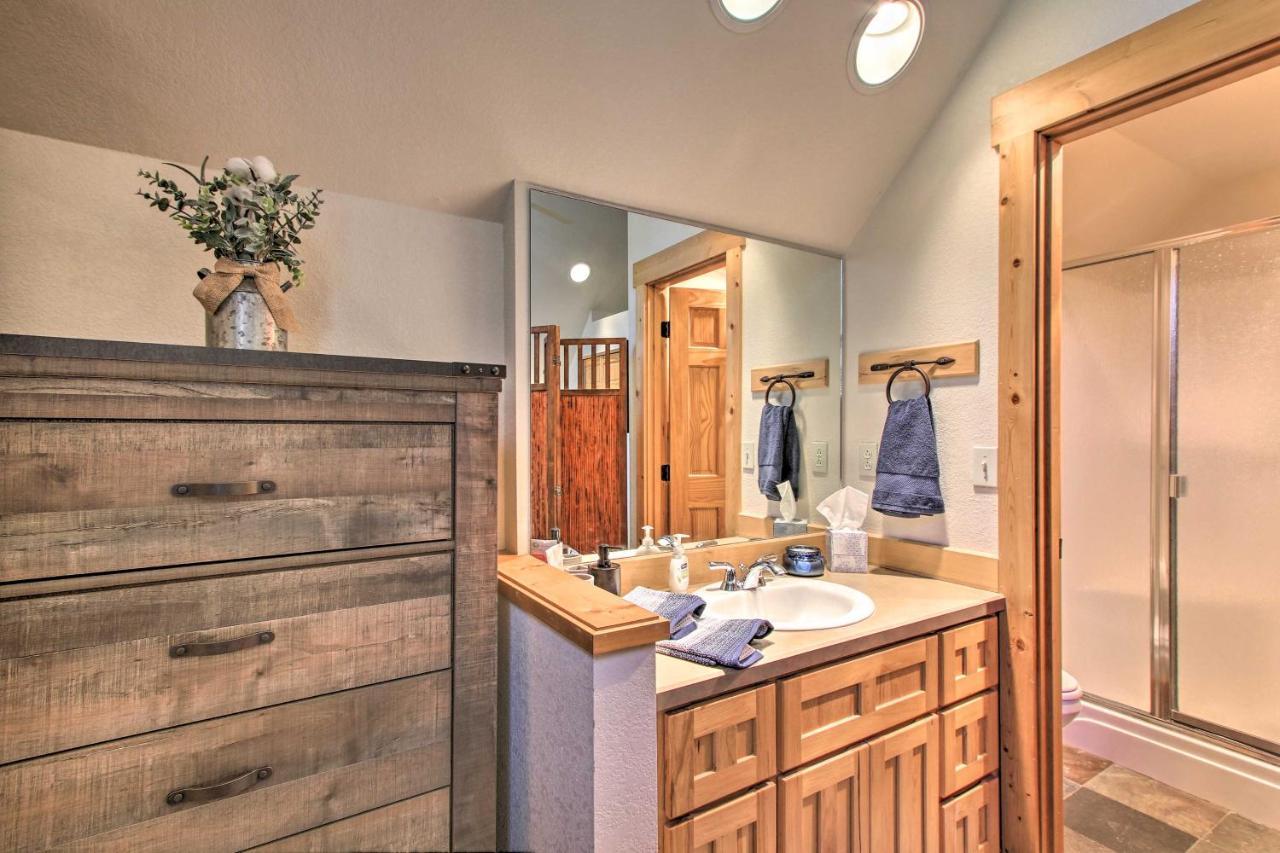 Klamath Falls Cabin Retreat With Deck And Grill! Exterior photo
